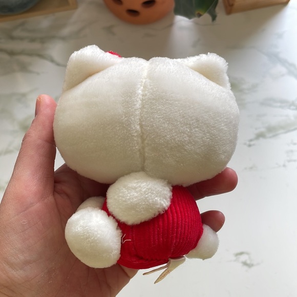 Vintage 1976 Sanrio Hello Kitty Plush - Picture 5 of 10
